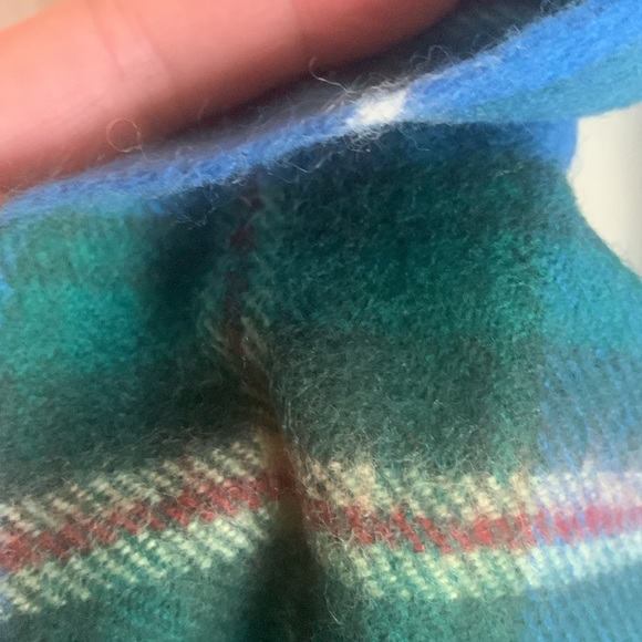 Scarf -Lochcarron of Scotland pure wool tartan scarf made in Scotland - Picture 5 of 7